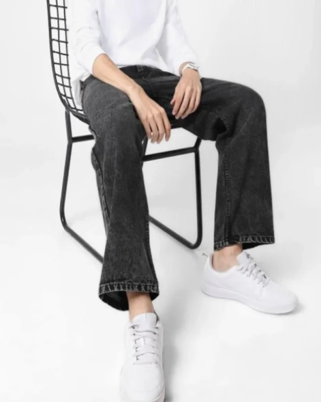 Men's No-Fade Black Relaxed Fit Jeans – The Classic Calm-Male - Image 3